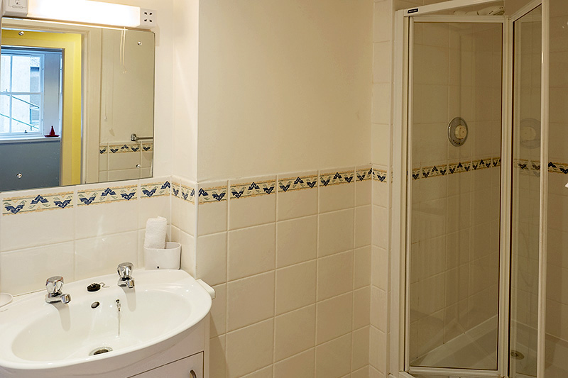 Bathroom - 3c Gillespie Terrace, St Andrews